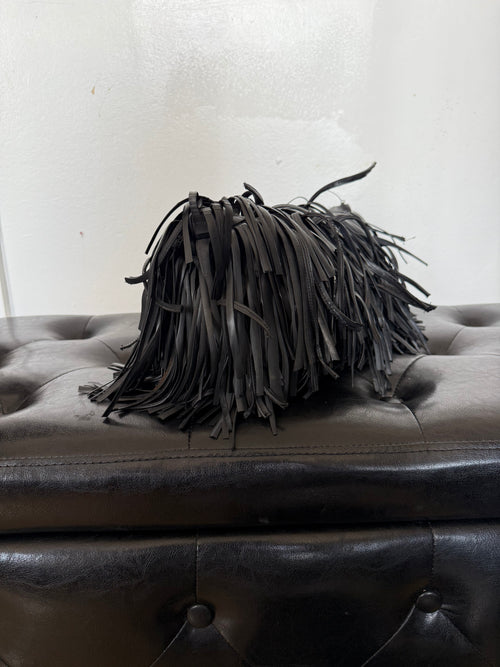 R1 Fringe Clutch