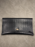 R1 Croc Grip Clutch